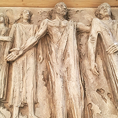 Restaurierung Kirchenrelief, Kreuzberg