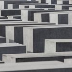 Sichtbetonretusche, Holocaust Mahnmahl